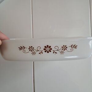 Vintage Dynaware Pyr-O-Rey Milk Glass Casserole Dish Brown Daisy Flower 23